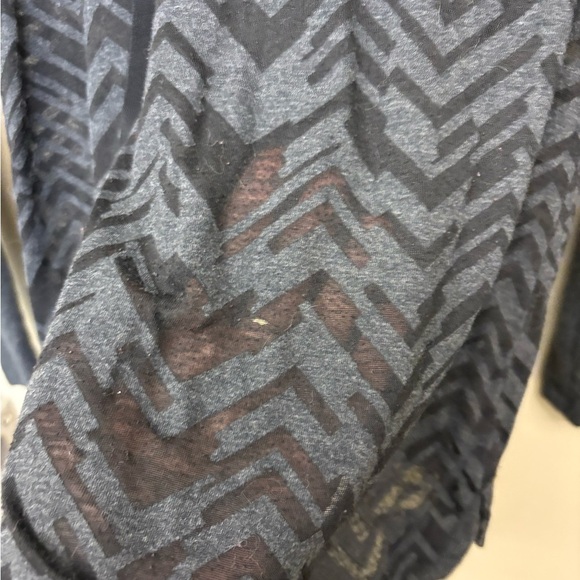 Lole long sleeve chevron print grey cowl neck athleisure top women's size Small - Picture 5 of 10